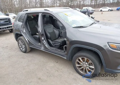 2019 Jeep Cherokee Latitude Plus 4X4 z USA, uszkodzony, nr VIN 1C4PJMLN1KD142394